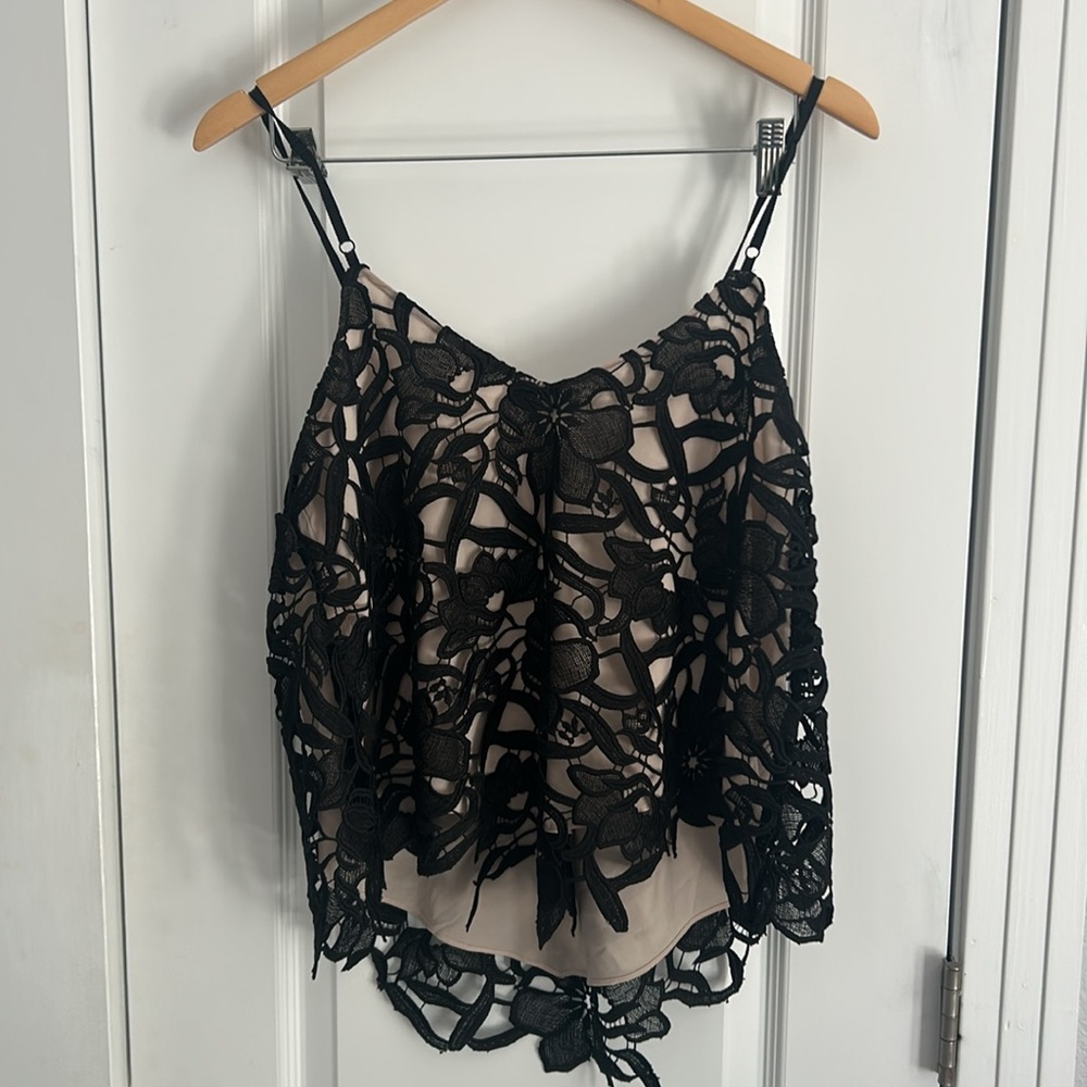 Alice and Olivia Emmeline Handkerchief Lace Camisole - Picture 2 of 6